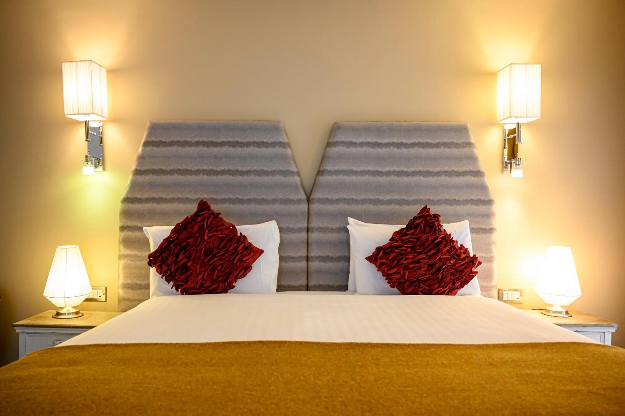 The House Hotel, An Ascend Hotel Collection Member กัลเวย์ ภายนอก รูปภาพ