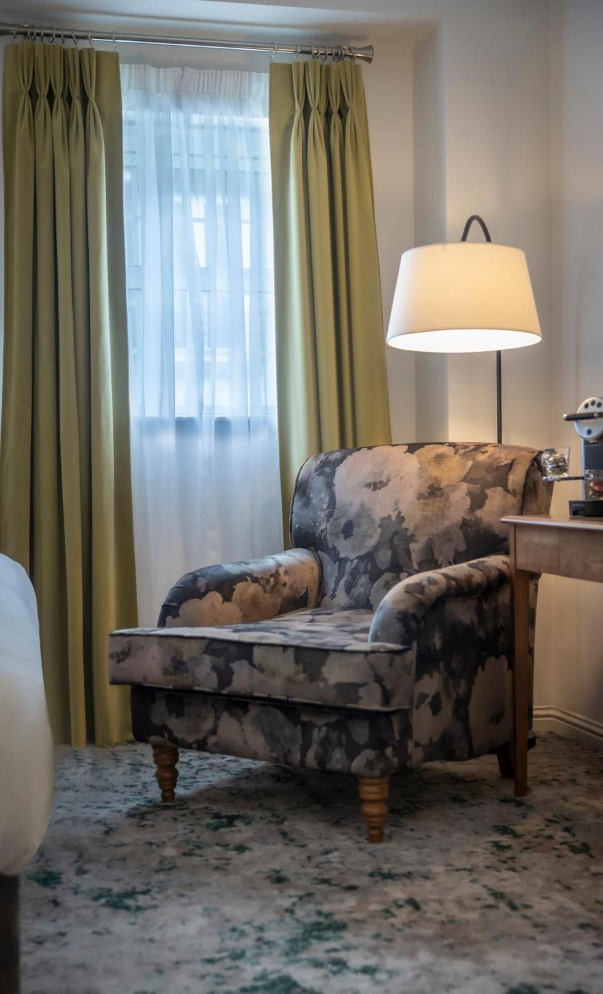 The House Hotel, An Ascend Hotel Collection Member กัลเวย์ ภายนอก รูปภาพ