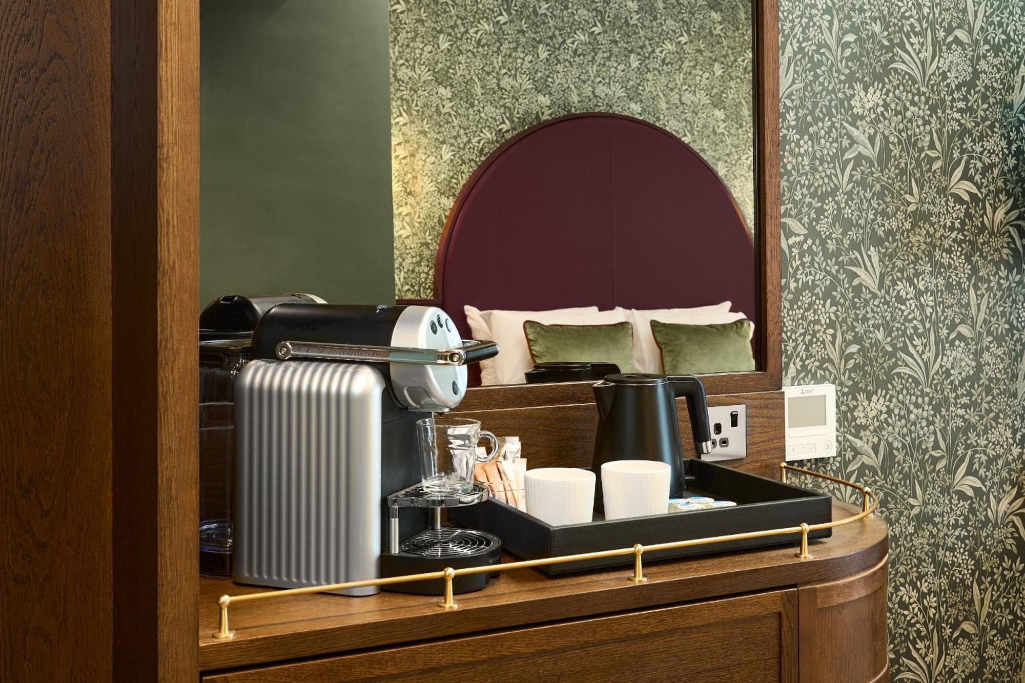 The House Hotel, An Ascend Hotel Collection Member กัลเวย์ ภายนอก รูปภาพ